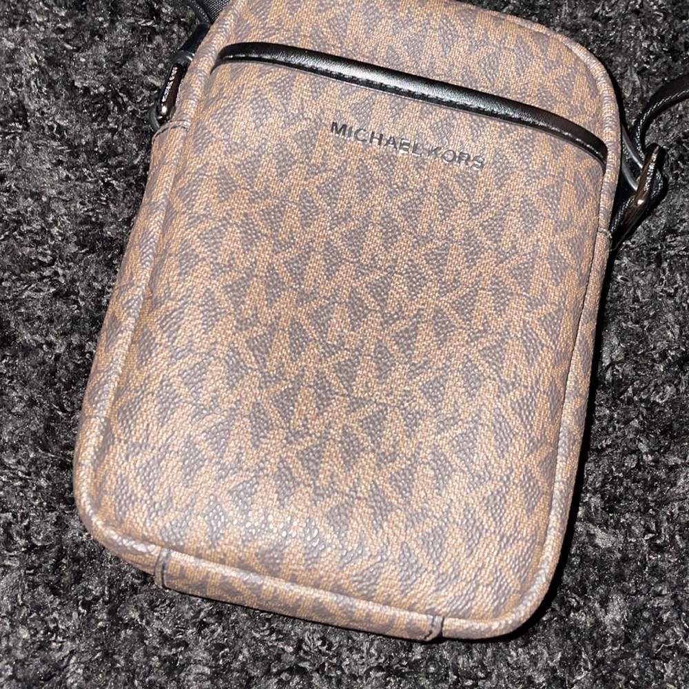 Michael kors messanger bag - Picture 2 of 4